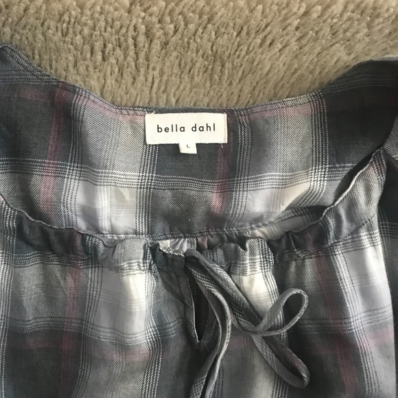 Blouse ,  Bella Dahl ,  size Large , - Picture 3 of 3